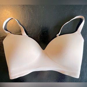 SOMA Enbliss Wireless Bra: Size 36DDD